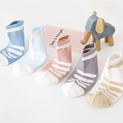 Anti Slip Printed Picture Socks Snagging Resistance For Newborn