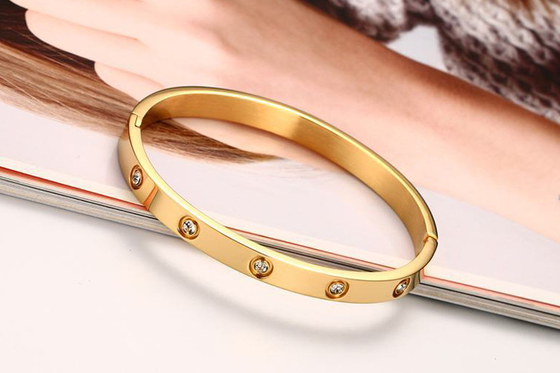 Rhinestone Bangle With Ring Attached Gold 0.02kg Weight 0.6cm Width